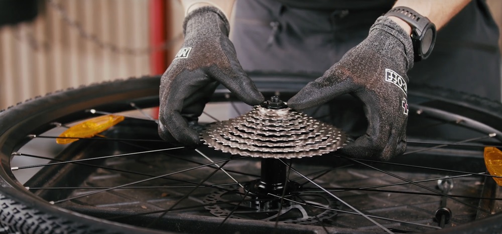 Installer den nye kasseten